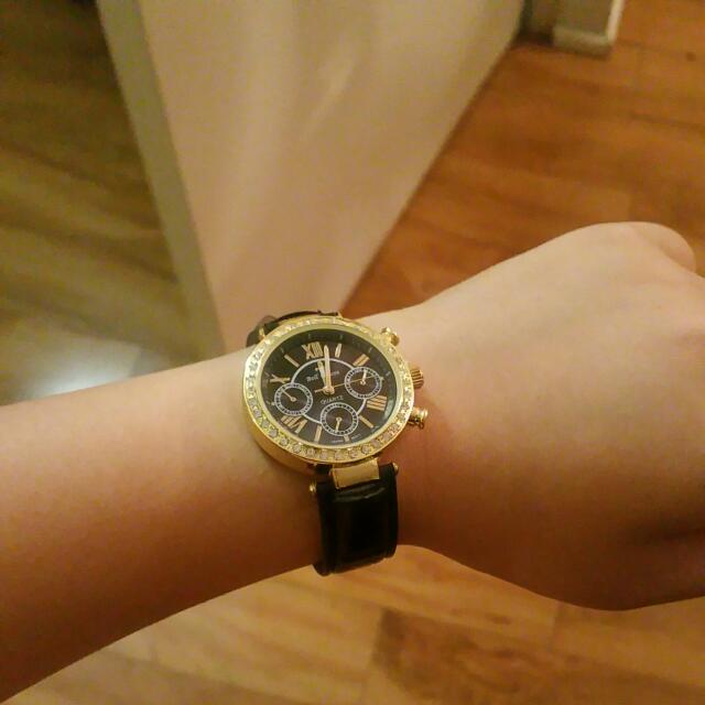 Watch (Category: Watches) located in North York. Submitted by anya.n (Listing ID 64247185, Image 2). Description: .