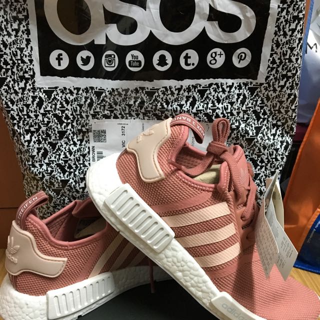 Adidas nmd hotsell r1 women pink