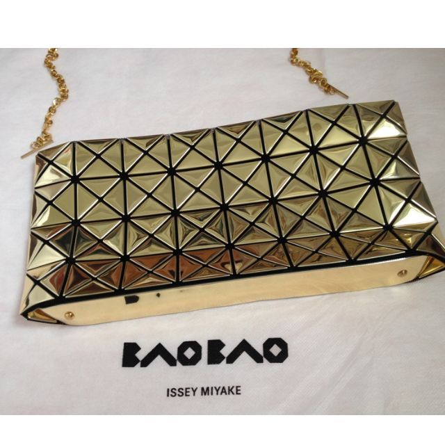 BAOBAO ISSEY MIYAKE PLATINUM GOLD ゴール