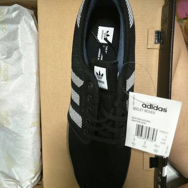 Adidas top seeley woven
