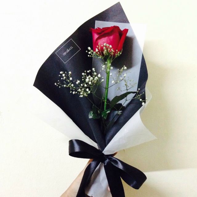 Single Red Rose Bouquet, Hobbies & Toys, Stationery & Craft, Handmade