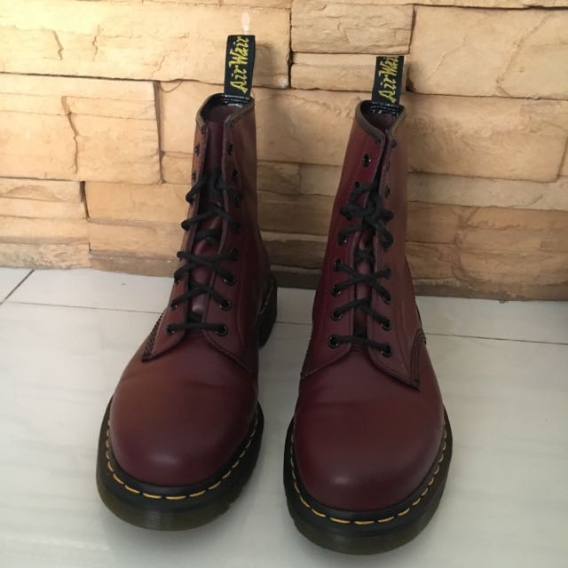 Dr Marterns Maroon Red 1460 Men s Fashion Footwear Dress Shoes on Carousell