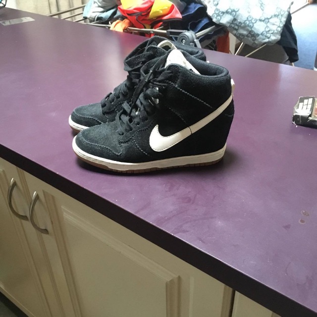 nike wedge sneakers australia