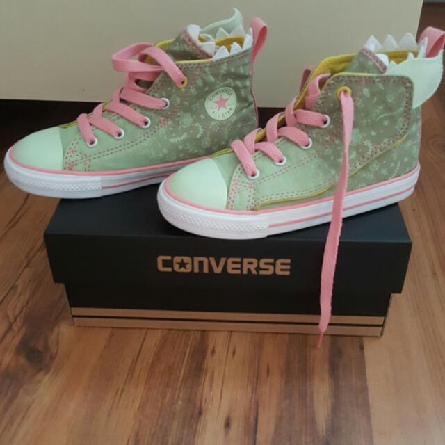 Kids Girl Converse Sneaker Size US 10 Babies Kids Babies