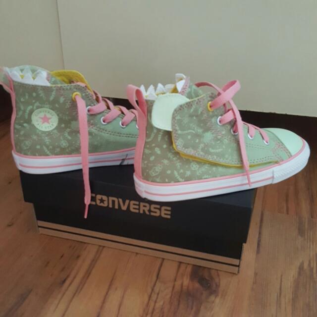 Kids Girl Converse Sneaker Size US 10 Babies Kids Babies
