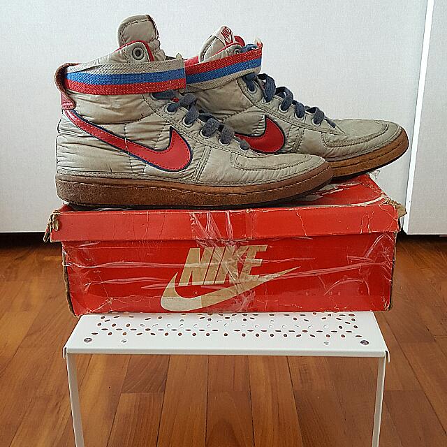 vintage nike shoe box