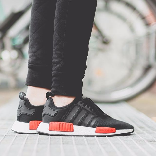 Adidas NMD R1 ORIGINAL BOOST RUNNER