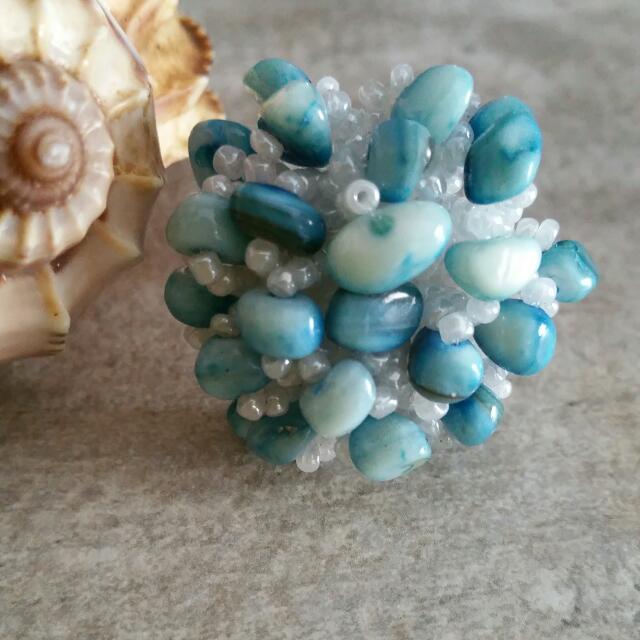 Handmade Ring (Category: Accessories) located in Singapore. Submitted by fishjee (Listing ID 64849673, Image 3). Description: One n only pc handmade coral shell ring. Size adjustable .