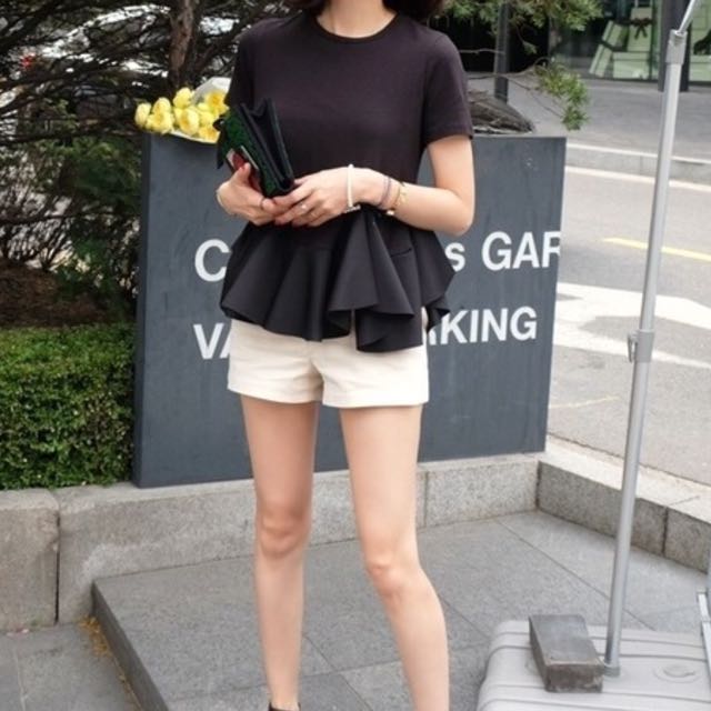 black peplum tee