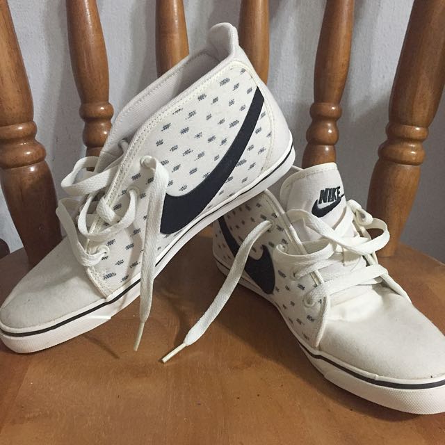 nike toki lite