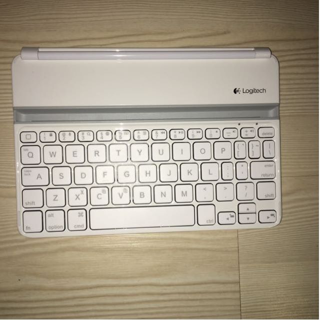 Logitech Keyboard for iPad Mini 1, 2, 3, 4 , Mobile Phones & Gadgets