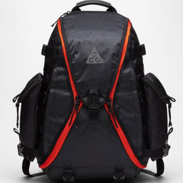 NIKE ACG Responder Backpack Men s Fashion Activewear on Carousell