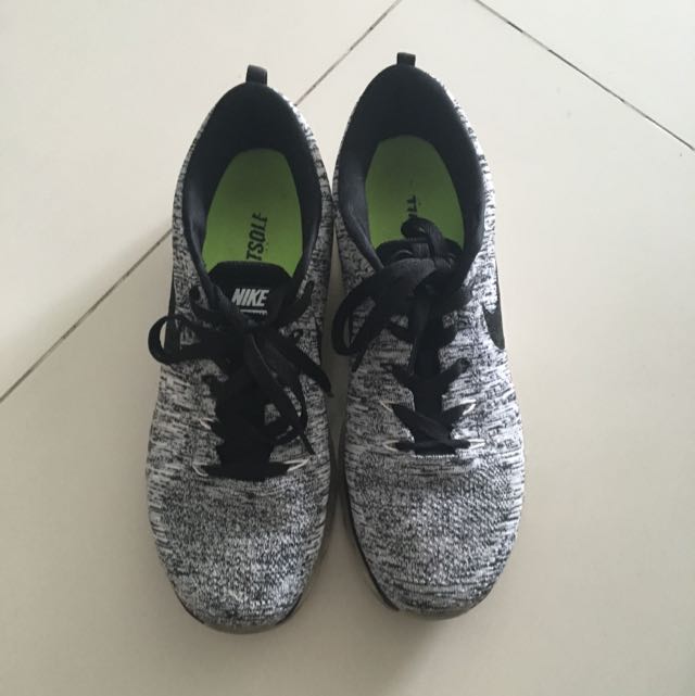 nike flyknit air max oreo