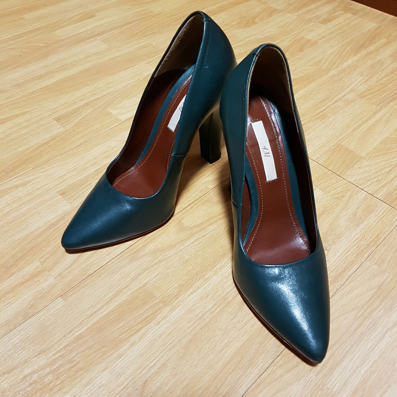 forest green high heels