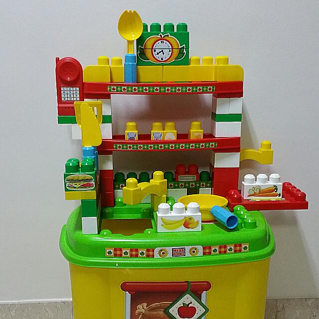 Mega Blocks Build n Play Kitchenette For