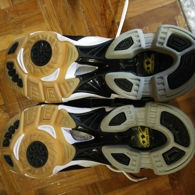 Mizuno Wave Lightning RX2