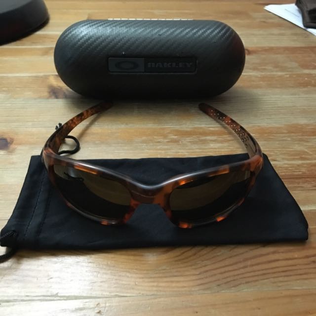 Oakley top turtle shell