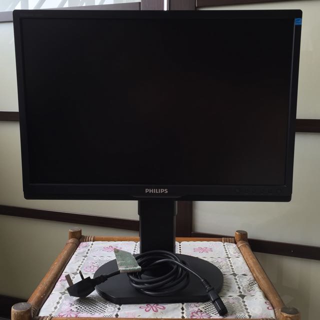 (Reserved) Philips 22 Inch LCD Monitor, Computers & Tech, Parts