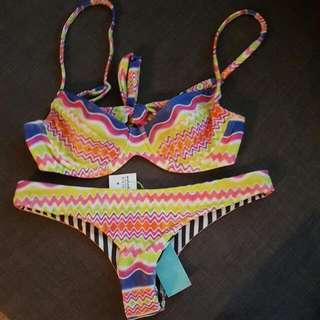 Moana Bikini With Reversible Bottoms Moana Bikini With Reversible Bottoms