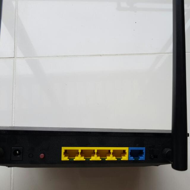 Asus RT-N12 D1 Wi-Fi 4 IEEE 802.11n Wireless Router