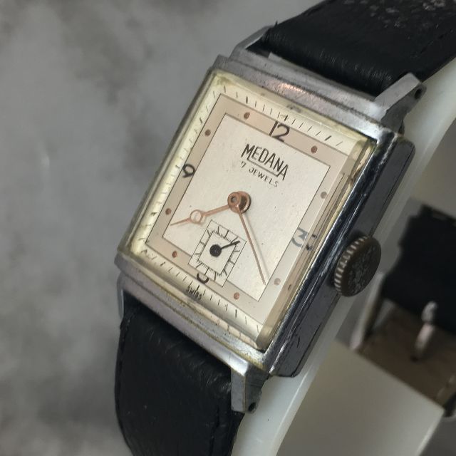 Medana quartz sale watch