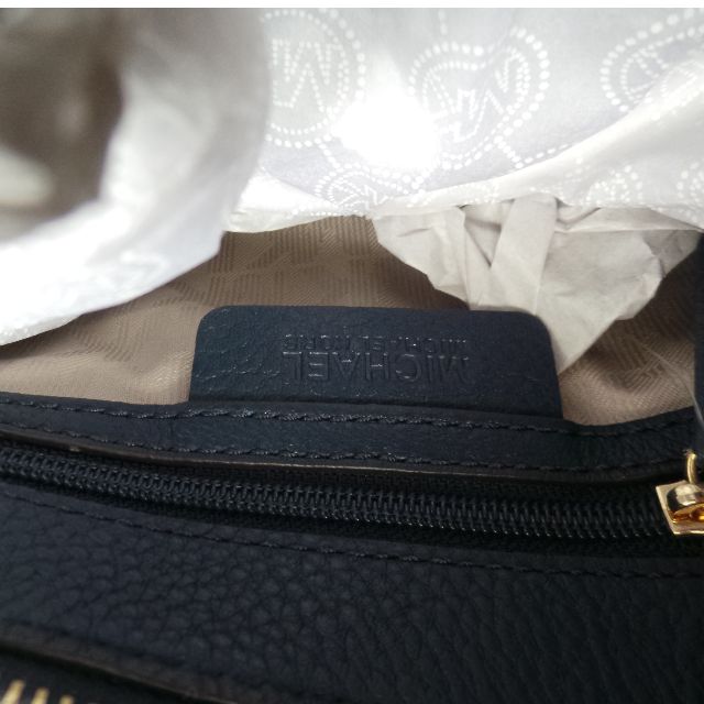 Michael kors store julia medium messenger
