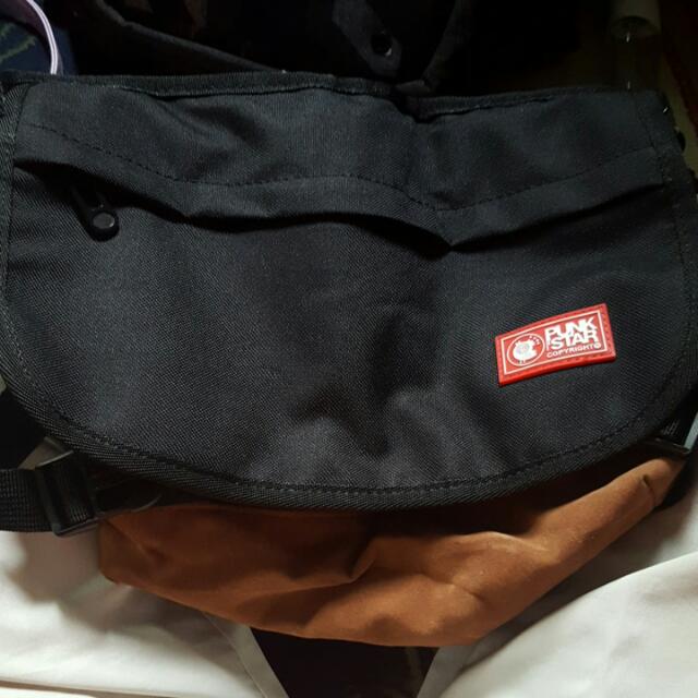 punk star sling bag