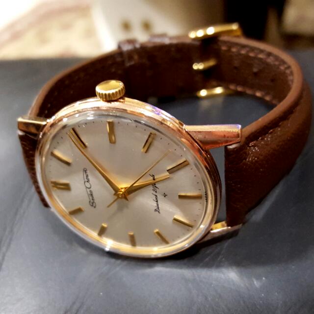 Vintage Seiko Crown 21 Jewels 38mm Manual Winding Watch, Women's Fashion,  Watches & Accessories, Watches on Carousell