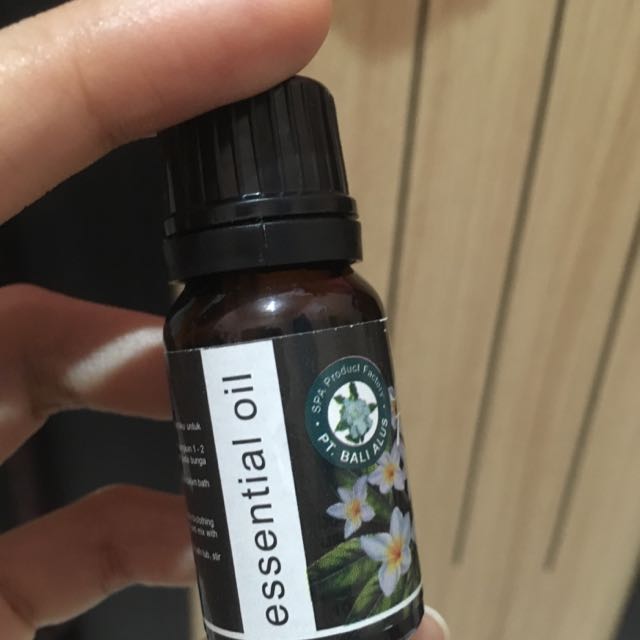 Bali Alus Frangipani Essential Oil Kesehatan Kecantikan Parfum Kuku Lainnya Di Carousell