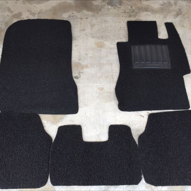 Honda Accord Cl7 Floor Mats, Car Accessories on Carousell