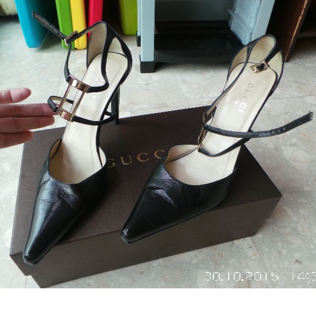 gucci pointed shoes