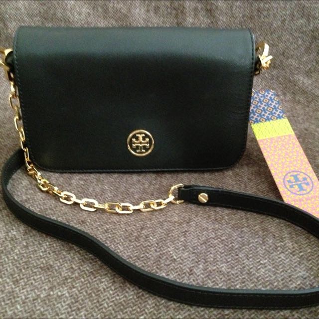 tory burch saffiano leather