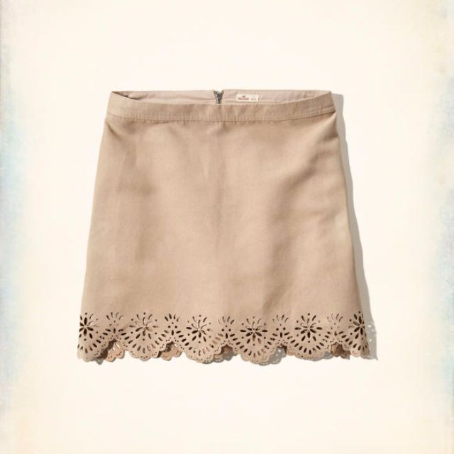 Reserved BN Hollister Laser Cut Faux Suede Skirt Women s Fashion