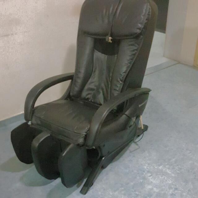 Panasonic Massage Chair Ep1270 Furniture On Carousell