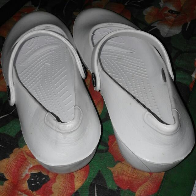 white splasher shoes