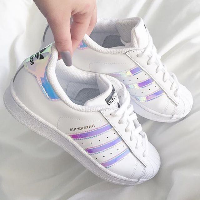 BACK IN Adidas Originals Superstar Women's Fashion, Footwear, Sneakers on Carousell