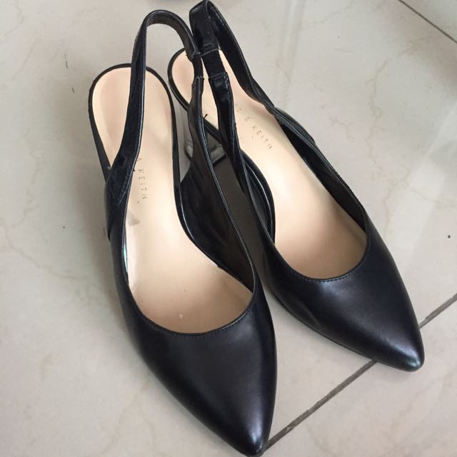 Black Platform Heels (Category: Heels) located in Shah Alam. Submitted by hanne97 (Listing ID 66327021, Image 1). Description: .