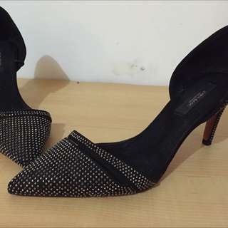 Sepatu Zara