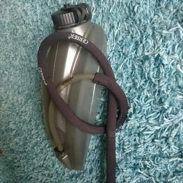 Gerber Medal Hydration Pack Mossy Oak Camo Sports Equipment Sports Games Water Sports on Carousell