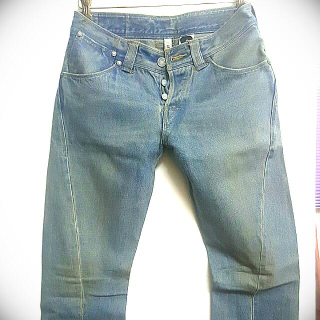 Reduced]Levi's Engineered Jeans 1999 (Limited Edition & Vintage Piece),  Women's Fashion, Bottoms, Jeans & Leggings on Carousell
