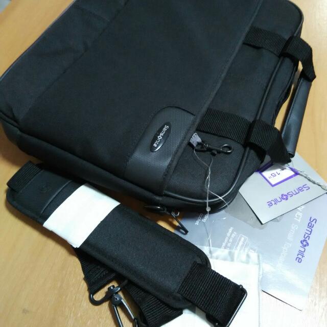Samsonite Black Small Toploader, Computers & Tech, Laptops & Notebooks ...