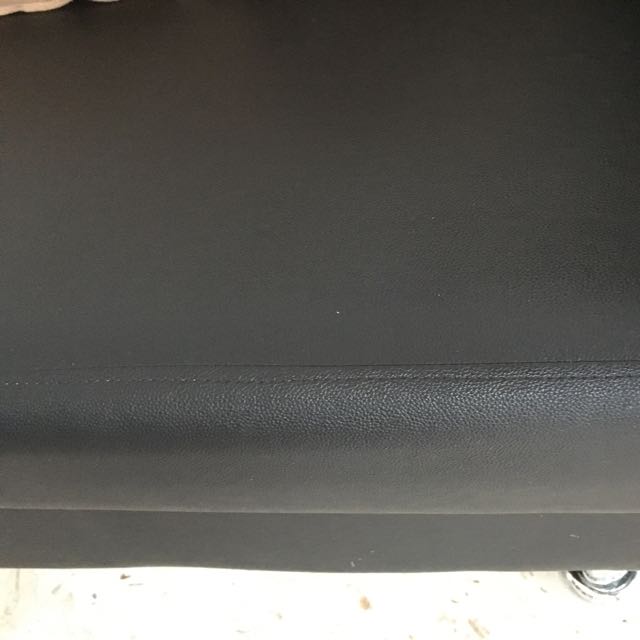 Sofa (Category: Sofas) located in Singapore. Submitted by iluvshopping2 (Listing ID 66495067, Image 3). Description: .
