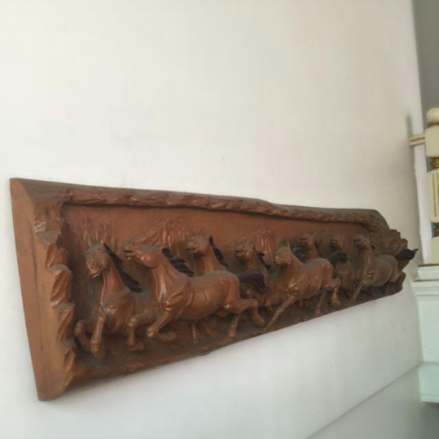 Jual ukiran kayu jati kuda dari pohon jati langka.Unik antik on Carousell