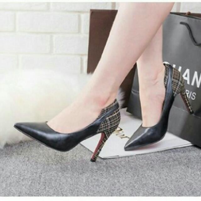 sepatu heels 218