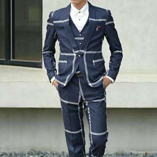 獨家*西服完整三件* 有興趣可尋問 租或購