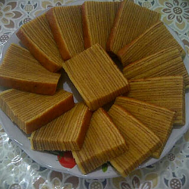 Lapis Legit Bangka, Makanan & Minuman di Carousell