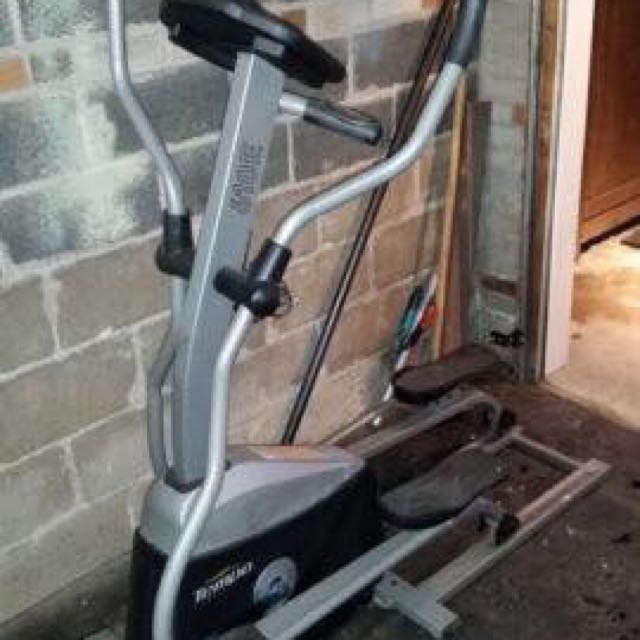 Tempo 610 treadmill sale