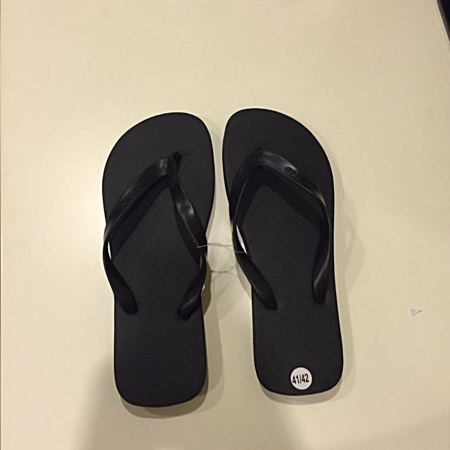 Plain black slippers store