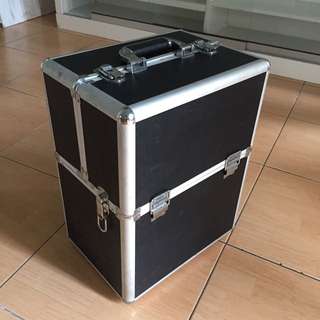 (Kategori: ) berada di . Dikirim oleh lush_preloved (ID iklan 67062035, Gambar 1). Deskripsi: .