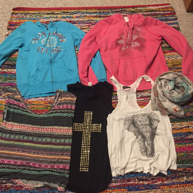 Assorted Women S Clothing Bundle Women S Fashion Clothes On